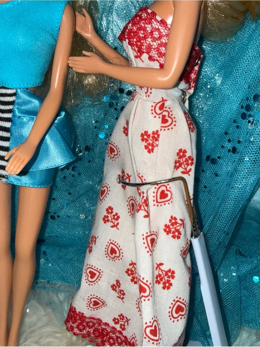 2 Barbie Vinatge dolls in Vinatge outfits
